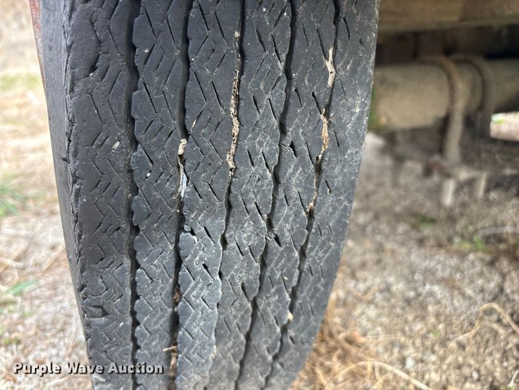 image for item EO4062 Sullair 185DPQ2W air compressor