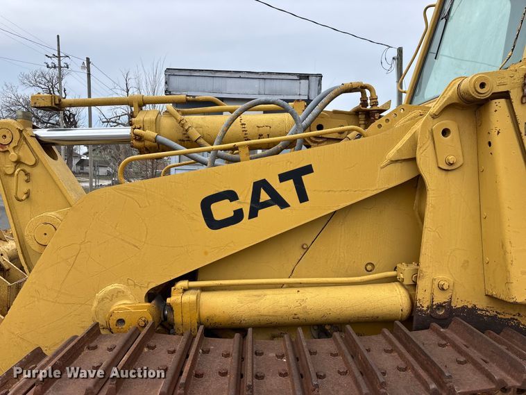 image for item EO4063 1982 Caterpillar 963 loader