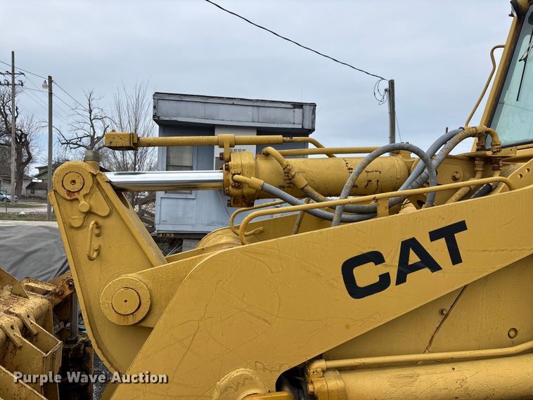 image for item EO4063 1982 Caterpillar 963 loader