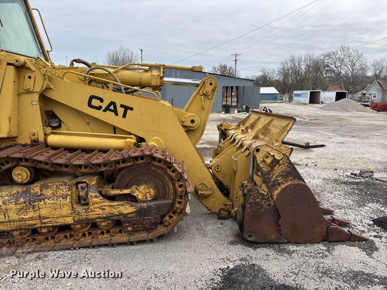 image for item EO4063 1982 Caterpillar 963 loader