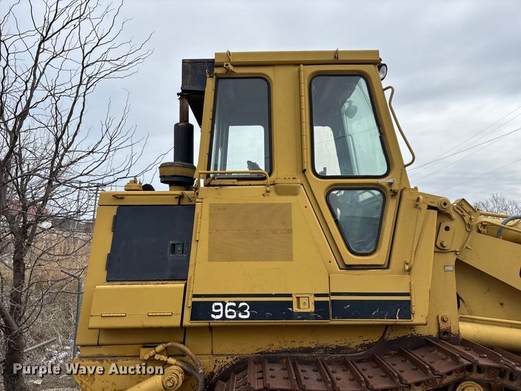 image for item EO4063 1982 Caterpillar 963 loader