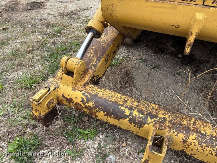 image for item EO4063 1982 Caterpillar 963 loader