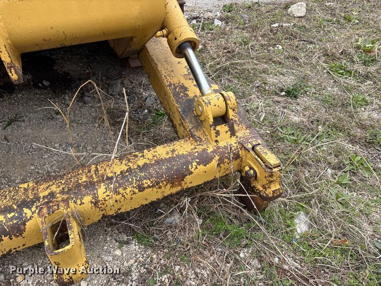 image for item EO4063 1982 Caterpillar 963 loader