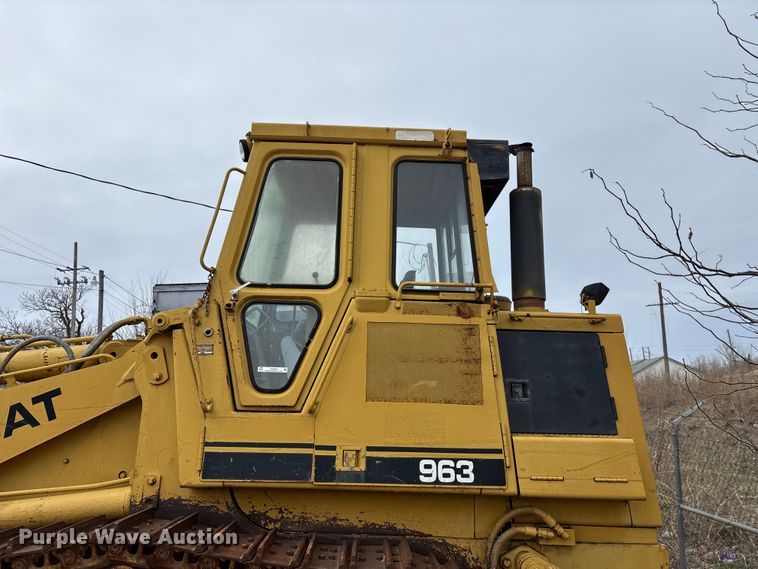 image for item EO4063 1982 Caterpillar 963 loader