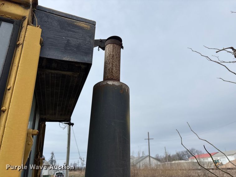 image for item EO4063 1982 Caterpillar 963 loader