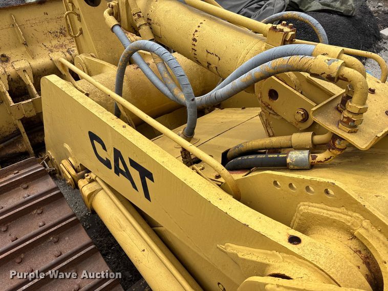 image for item EO4063 1982 Caterpillar 963 loader