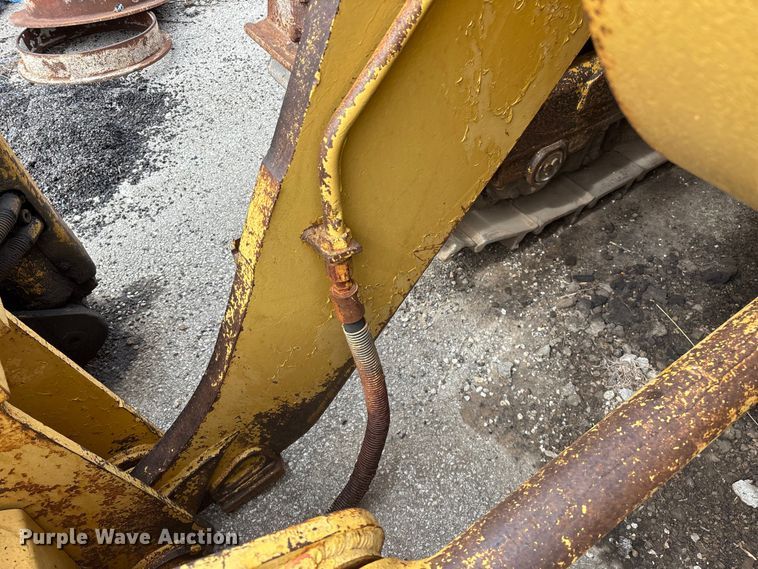 image for item EO4063 1982 Caterpillar 963 loader