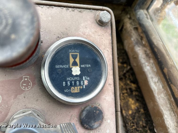 image for item EO4063 1982 Caterpillar 963 loader