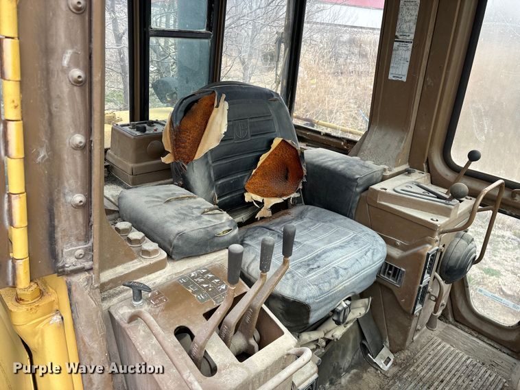 image for item EO4063 1982 Caterpillar 963 loader