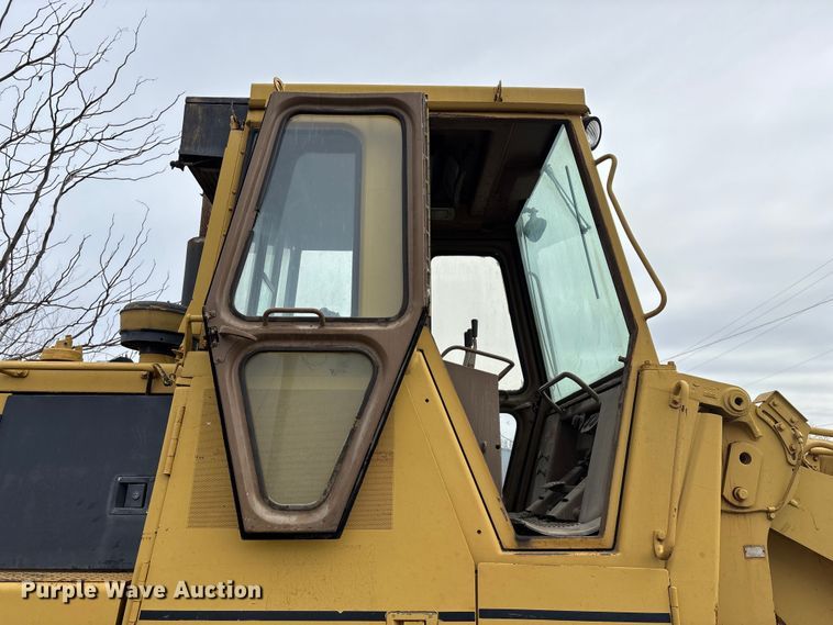 image for item EO4063 1982 Caterpillar 963 loader