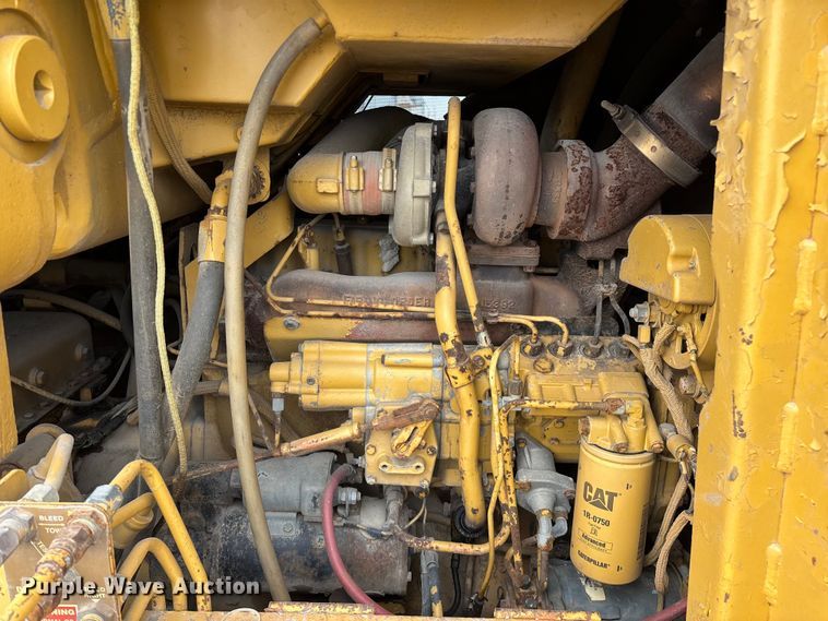 image for item EO4063 1982 Caterpillar 963 loader