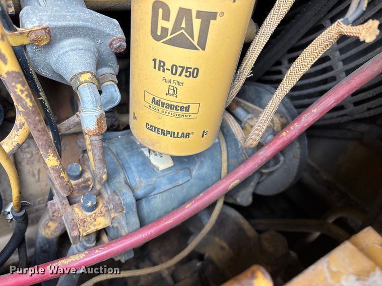 image for item EO4063 1982 Caterpillar 963 loader