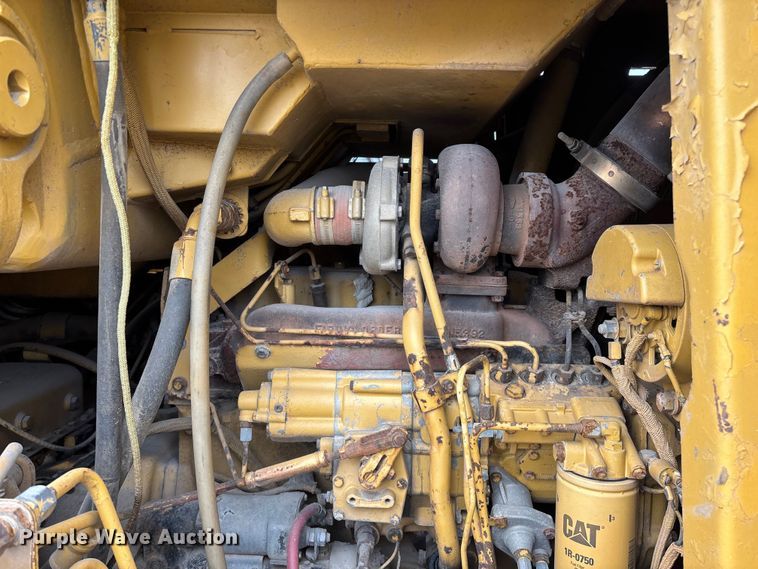 image for item EO4063 1982 Caterpillar 963 loader