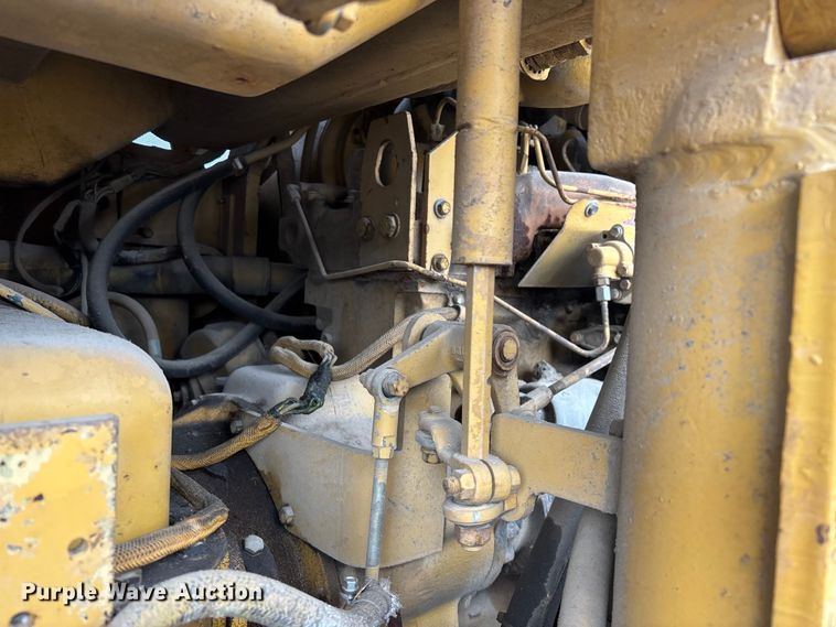 image for item EO4063 1982 Caterpillar 963 loader