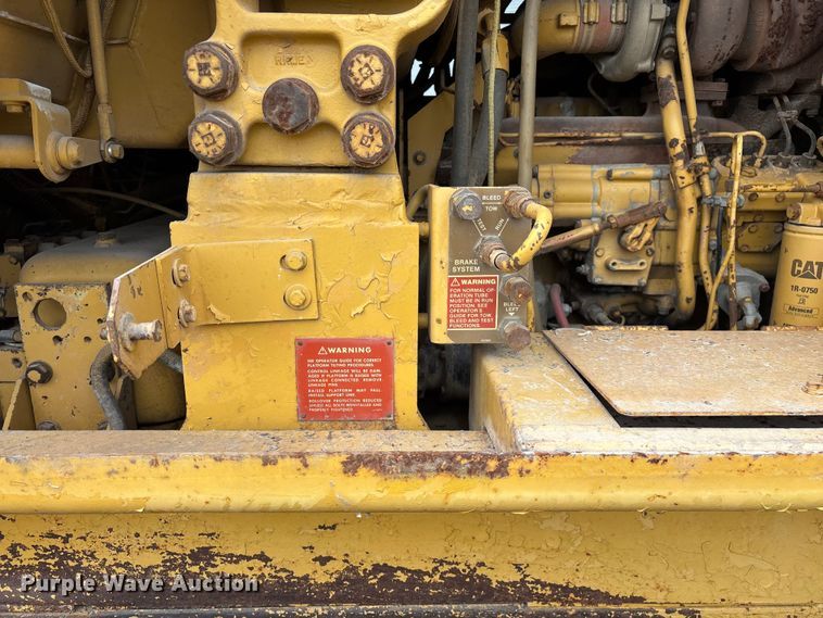 image for item EO4063 1982 Caterpillar 963 loader