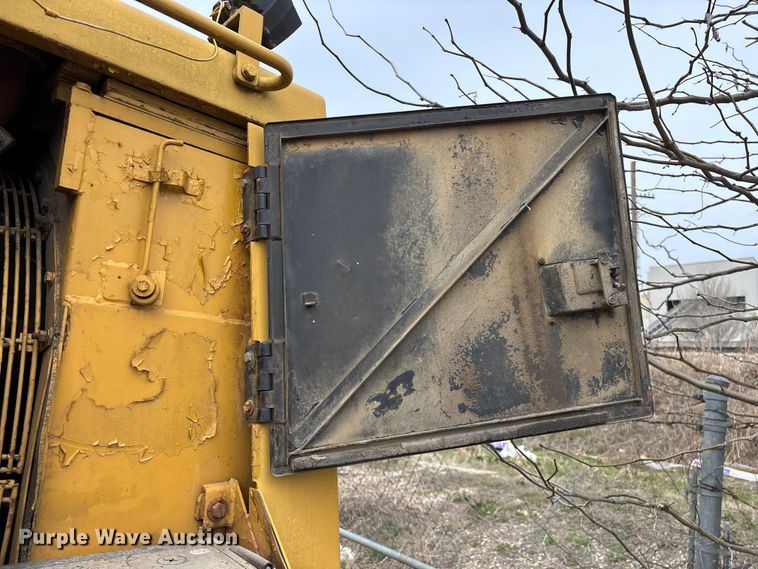 image for item EO4063 1982 Caterpillar 963 loader