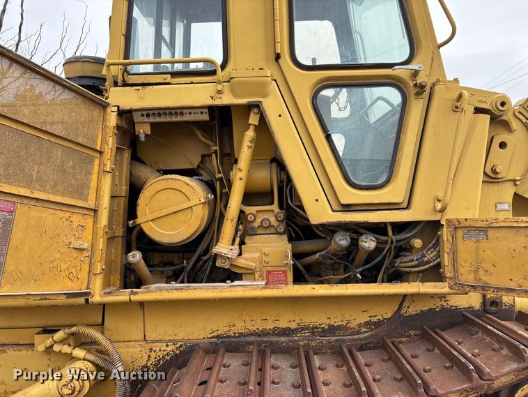 image for item EO4063 1982 Caterpillar 963 loader