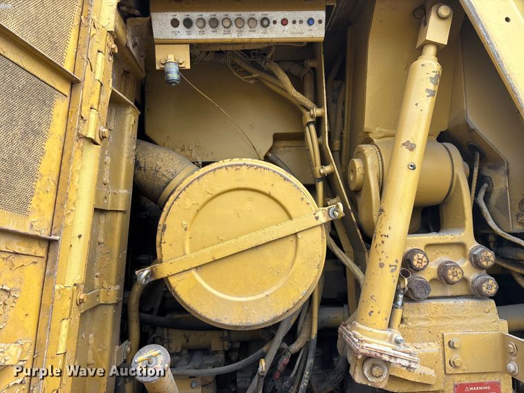 image for item EO4063 1982 Caterpillar 963 loader