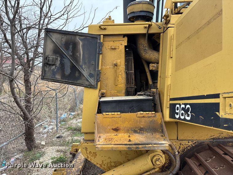 image for item EO4063 1982 Caterpillar 963 loader