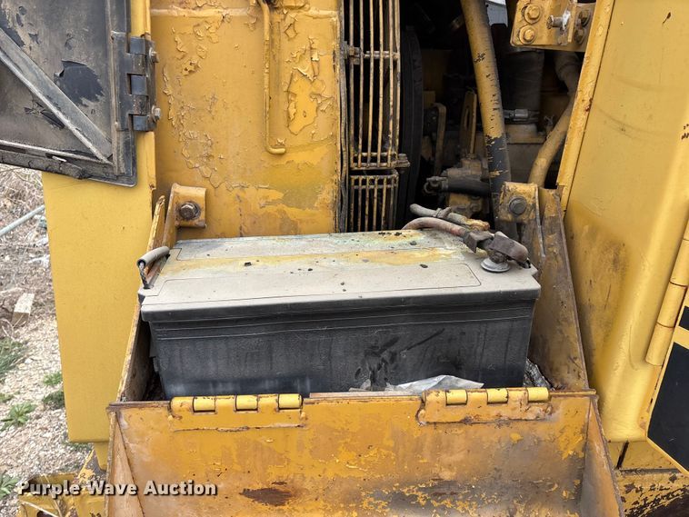 image for item EO4063 1982 Caterpillar 963 loader