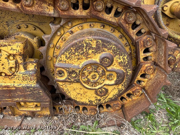 image for item EO4063 1982 Caterpillar 963 loader