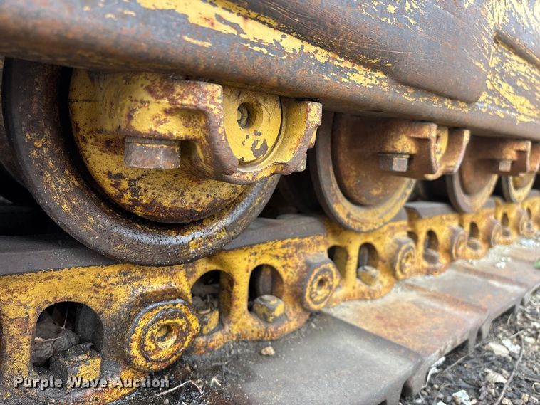 image for item EO4063 1982 Caterpillar 963 loader