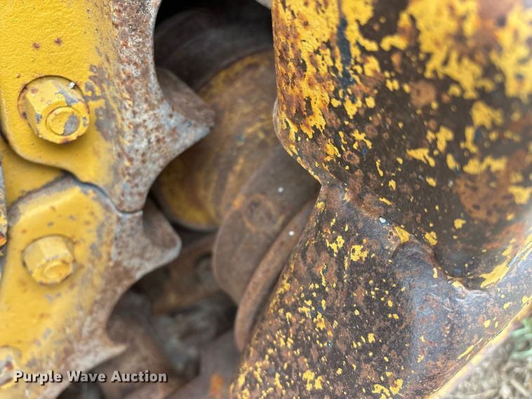 image for item EO4063 1982 Caterpillar 963 loader