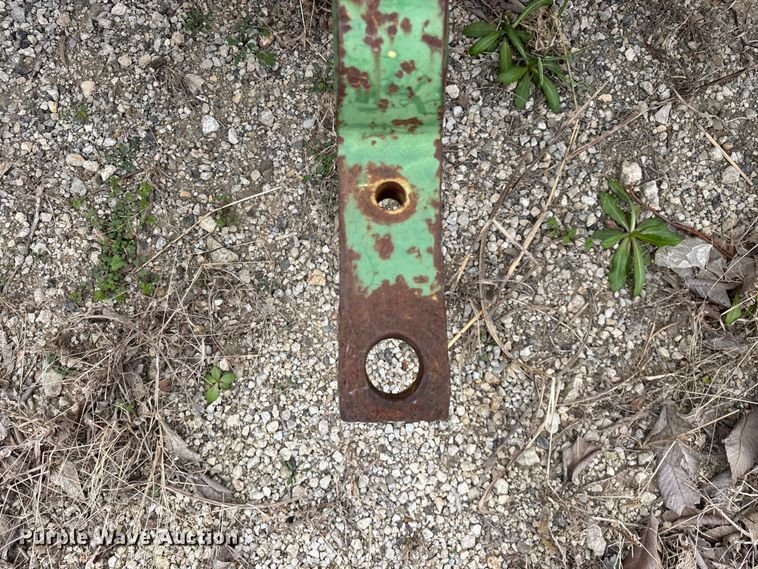 image for item EO4064 1989 John Deere 2355 tractor