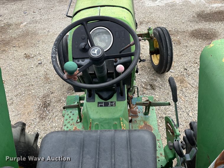 image for item EO4064 1989 John Deere 2355 tractor