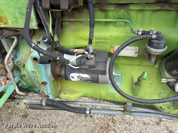 image for item EO4064 1989 John Deere 2355 tractor
