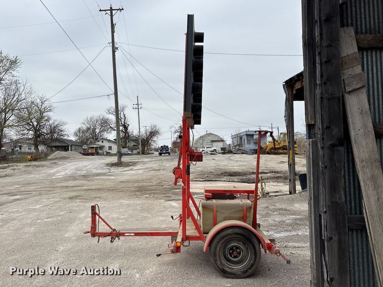 image for item EO4065 Wanco Traffic Director arrow board trailer