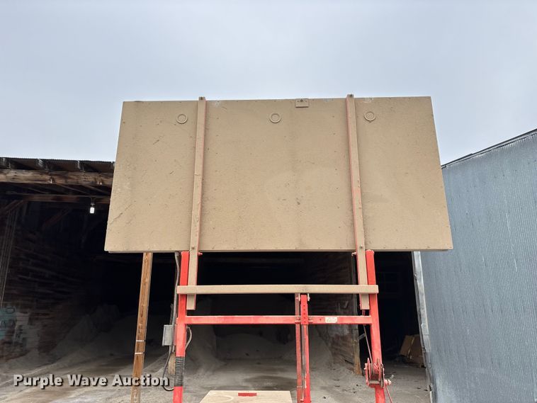 image for item EO4065 Wanco Traffic Director arrow board trailer