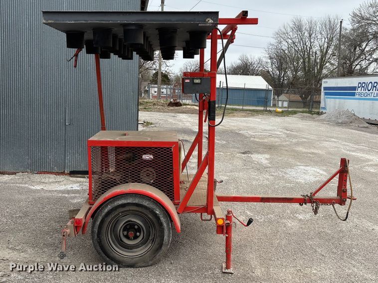 image for item EO4065 Wanco Traffic Director arrow board trailer