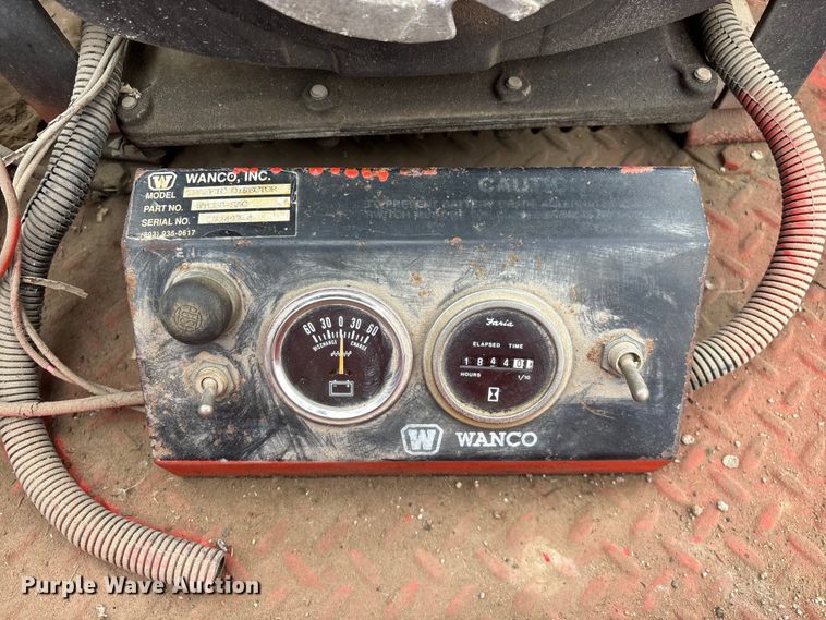 image for item EO4065 Wanco Traffic Director arrow board trailer