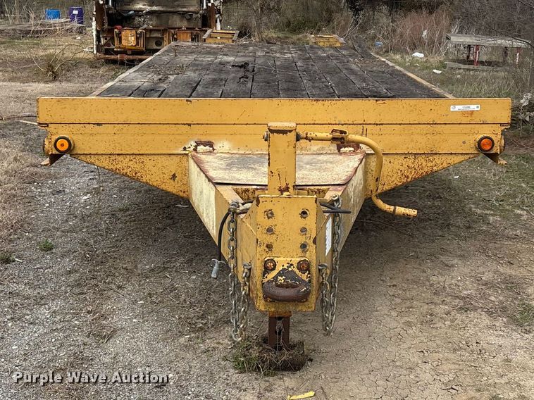 image for item EO4066 2002 Belshe  equipment trailer