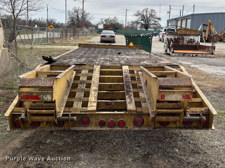 image for item EO4066 2002 Belshe  equipment trailer