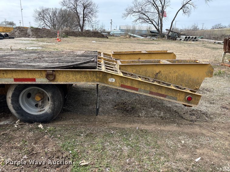 image for item EO4066 2002 Belshe  equipment trailer