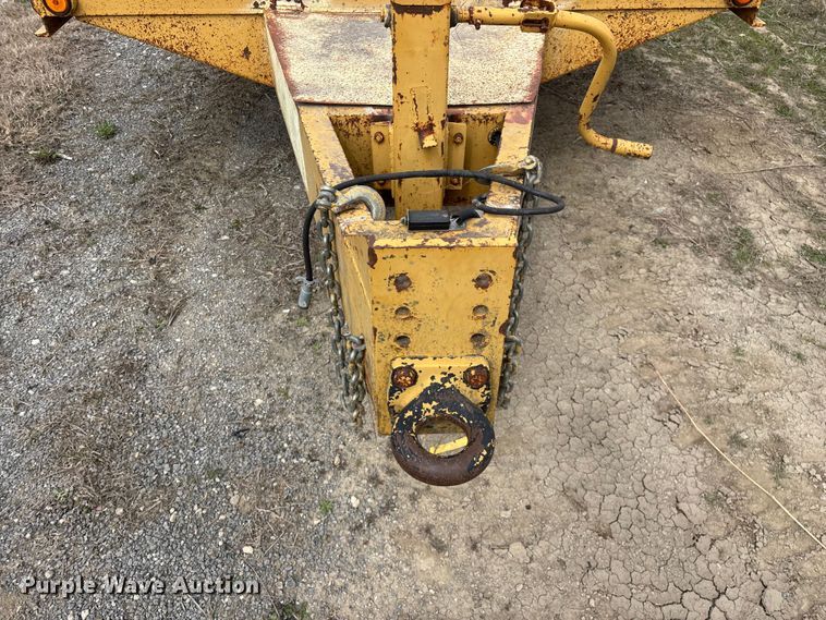 image for item EO4066 2002 Belshe  equipment trailer