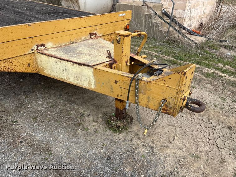 image for item EO4066 2002 Belshe  equipment trailer