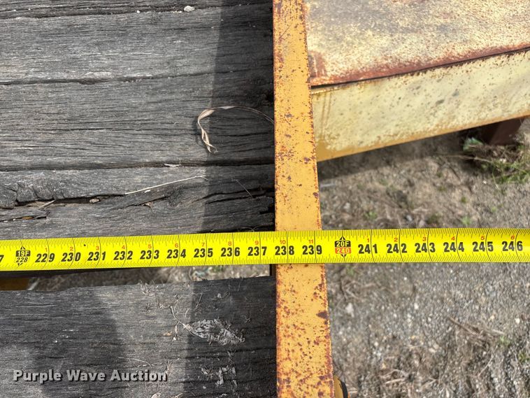 image for item EO4066 2002 Belshe  equipment trailer