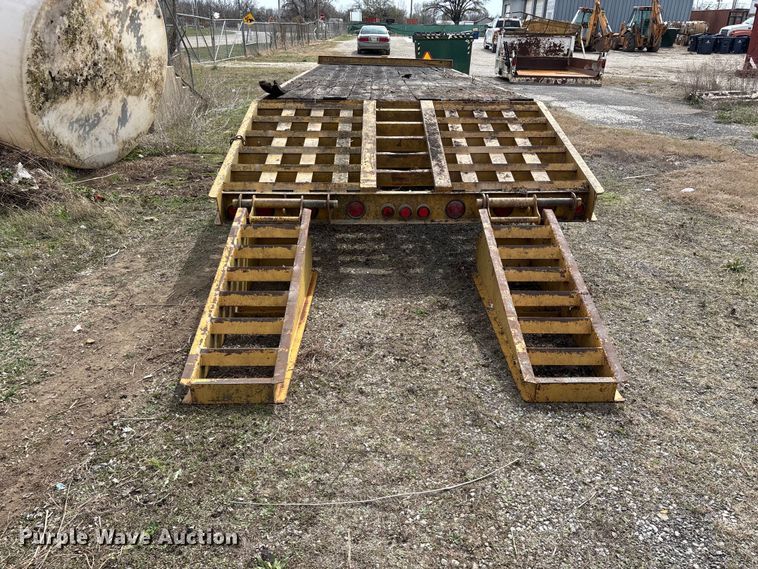 image for item EO4066 2002 Belshe  equipment trailer