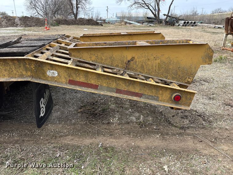 image for item EO4066 2002 Belshe  equipment trailer