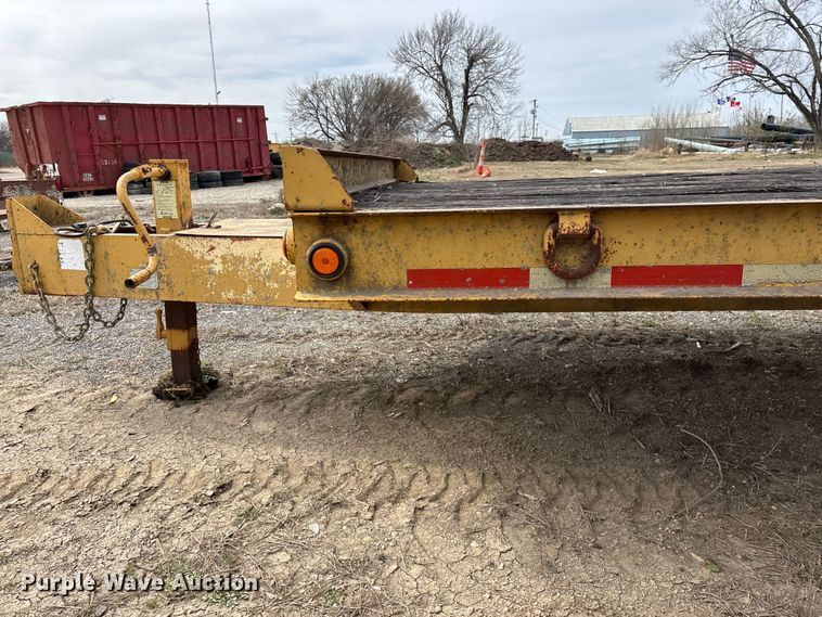 image for item EO4066 2002 Belshe  equipment trailer