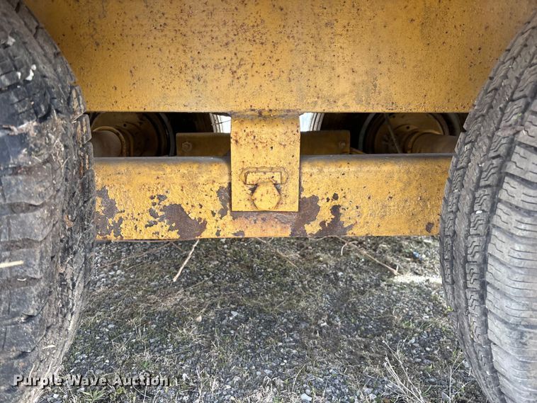 image for item EO4066 2002 Belshe  equipment trailer