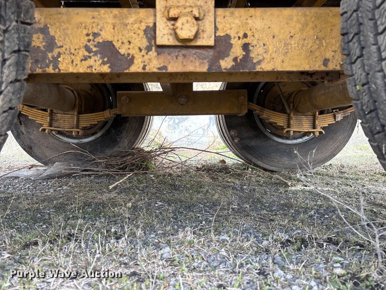 image for item EO4066 2002 Belshe  equipment trailer