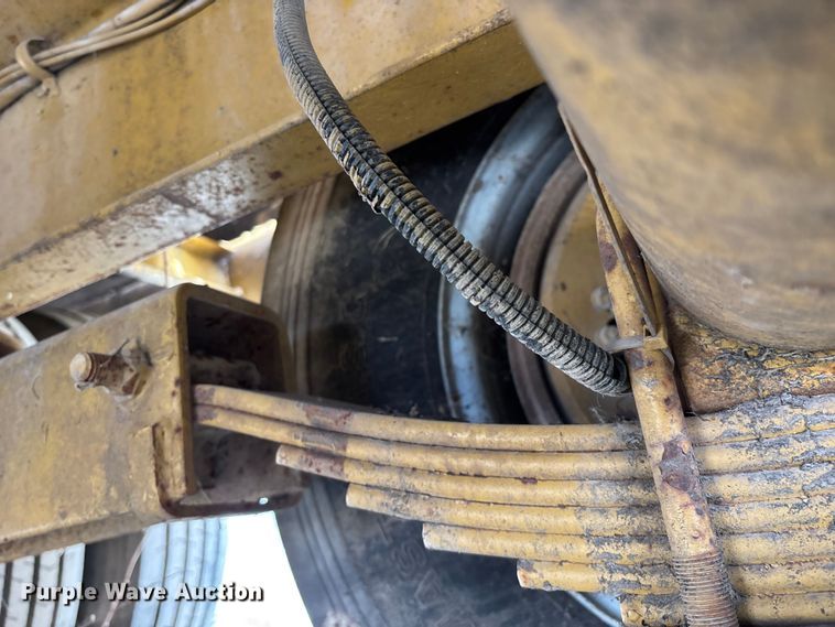 image for item EO4066 2002 Belshe  equipment trailer