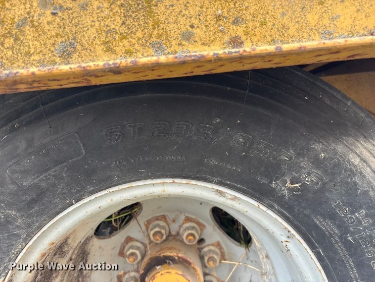 image for item EO4066 2002 Belshe  equipment trailer