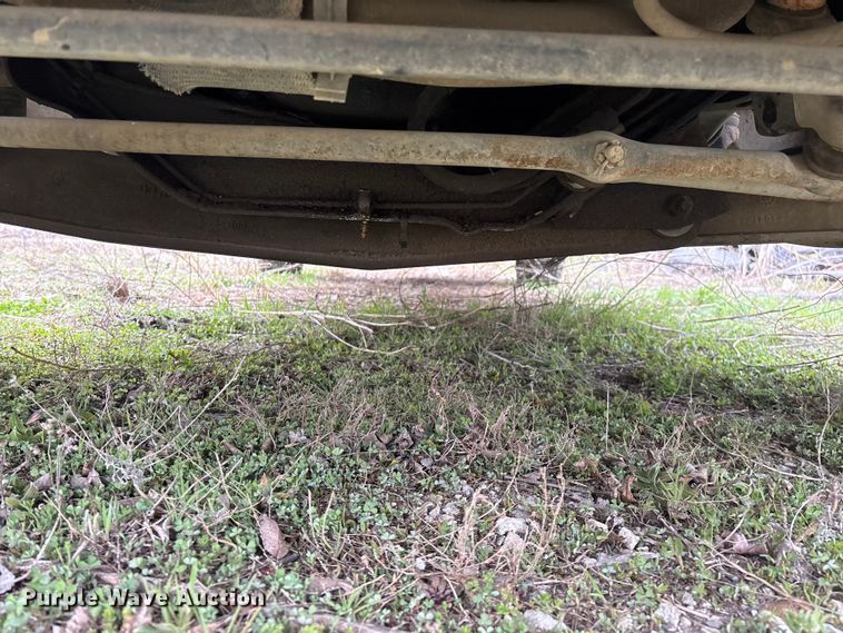 image for item EO4067 2005 Ford E150 van