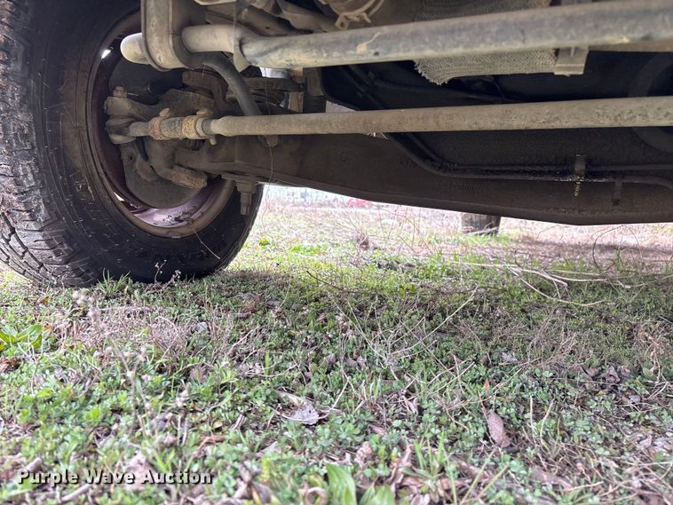 image for item EO4067 2005 Ford E150 van