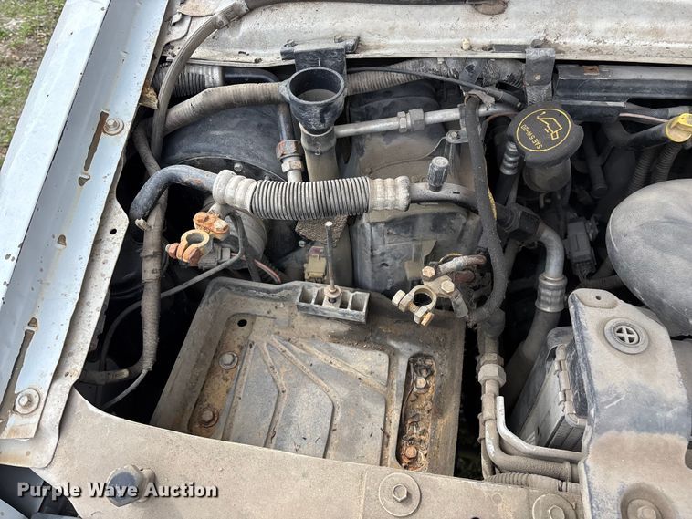 image for item EO4067 2005 Ford E150 van